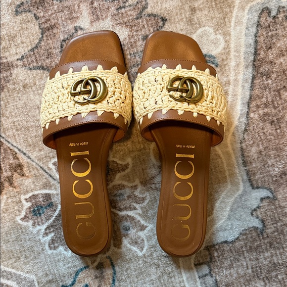 Gucci Women's Tan and Cream Slide Sandals